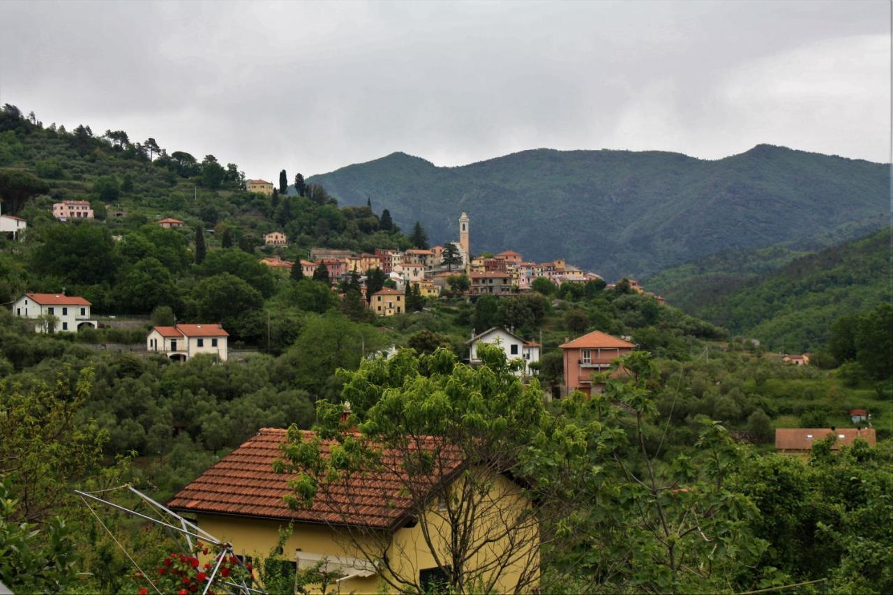 Casa Chiara Lägenhet Castiglione Chiavarese Exteriör bild